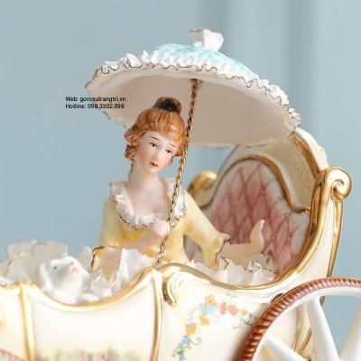 TƯỢNG NGỰA KÉO XE CHÂU ÂU CỔ ĐIỂN